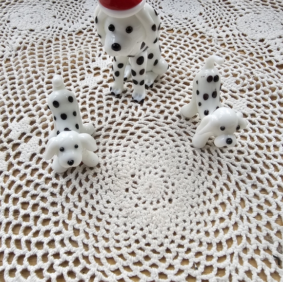 Pier 1 Dalmatian Dog Art Glass- White and Black Used - Picture 3 of 15